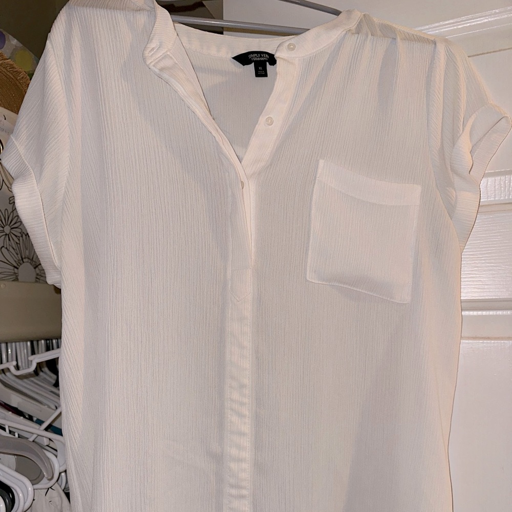 Vera want white chiffon top